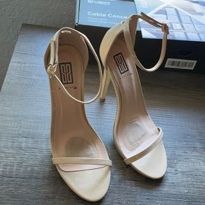 4” heels, nude, size 6